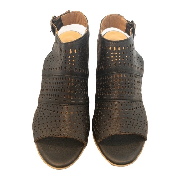 BUENO Upton Peep Toe Sandals in Black - Size 40 - Picture 3 of 8